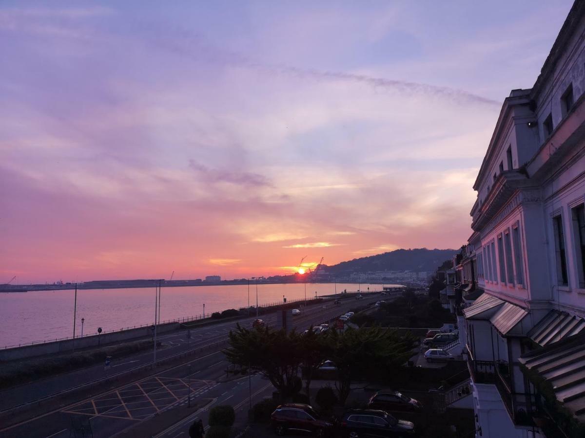 Whole Flat Next To Dover Port With Parking Eksteriør billede